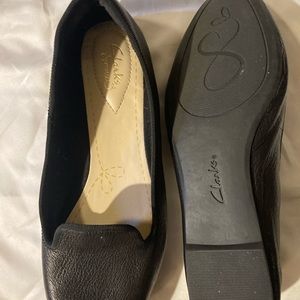 Ladies flats